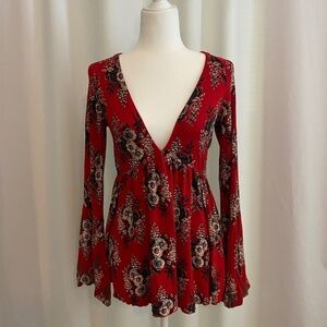 Free People Speak Easy Red Bubble Long Sleeve Floral‎ Blouse Tunic Size Small